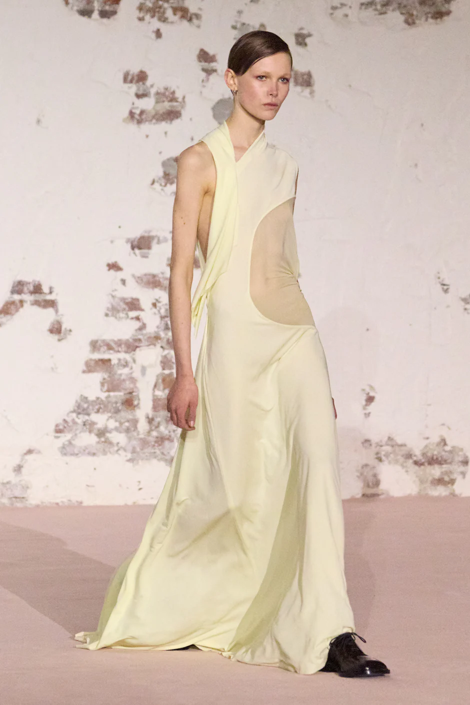 коллекция Victoria Beckham FW 2025