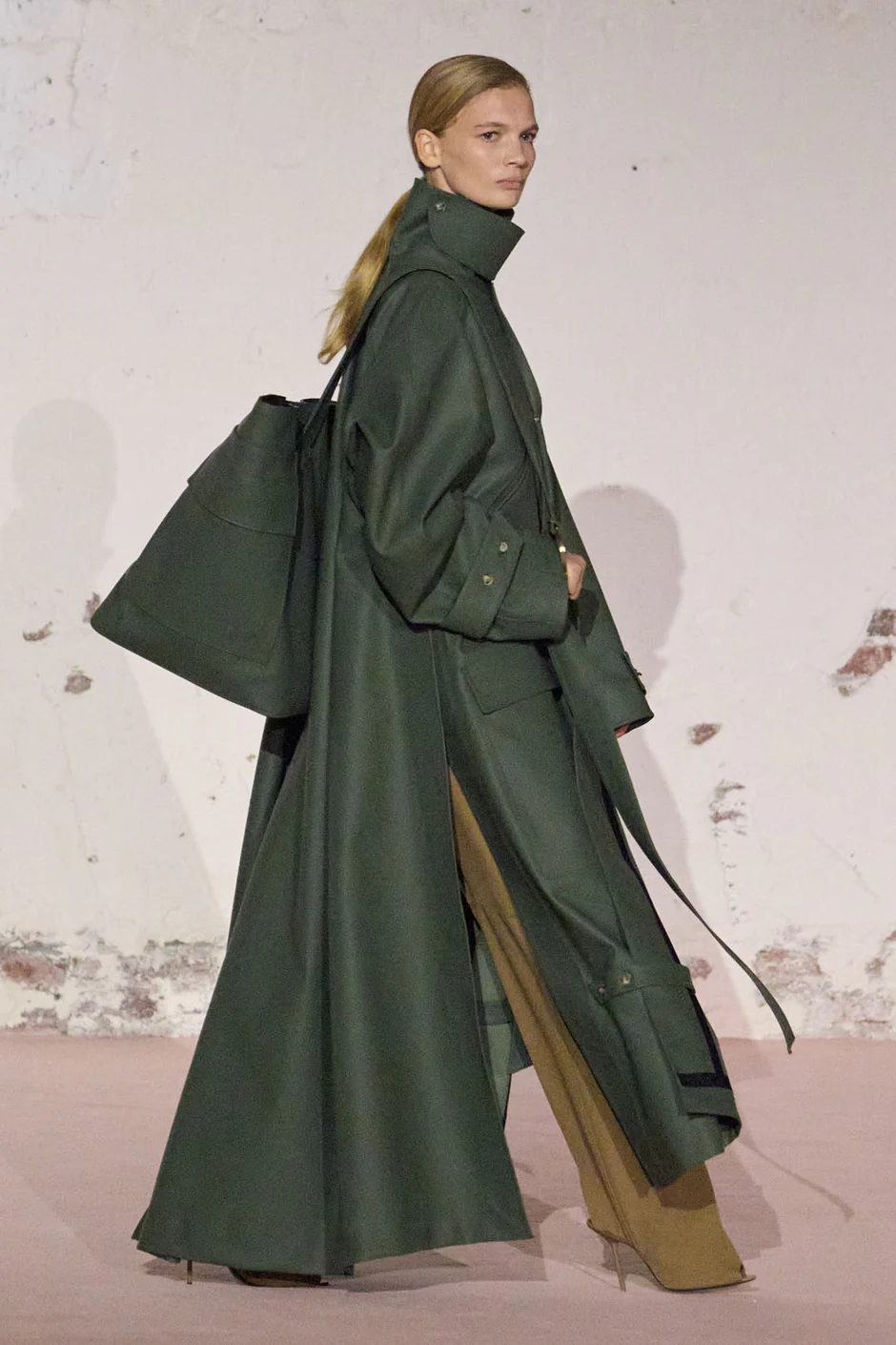 коллекция Victoria Beckham FW 2025