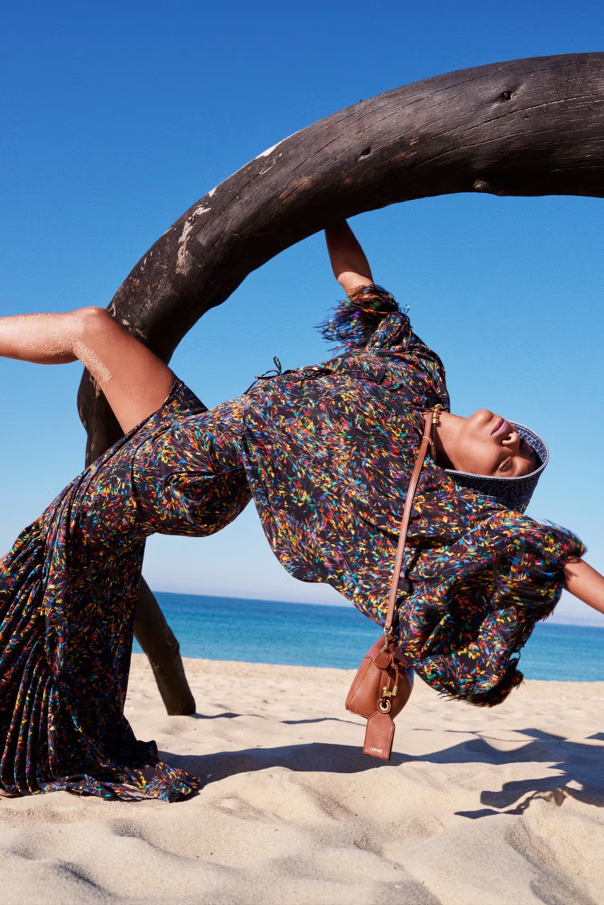 капсула LOEWE Paula’s Ibiza