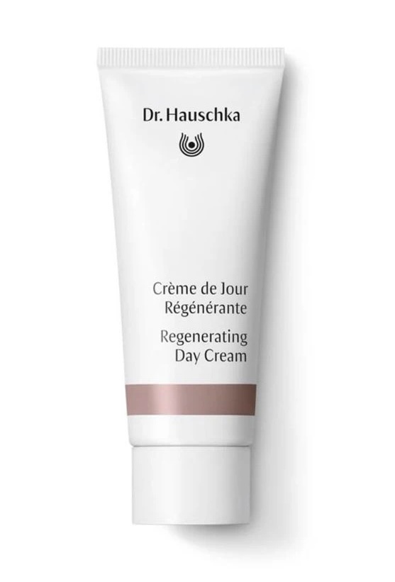 Любимые антивозрастные кремы Дженнифер Лопес, Памелы Андерсон и других звезд