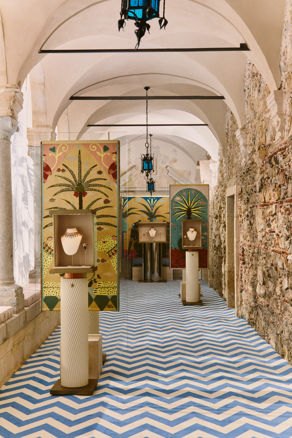 Bvlgari Polychroma в Таормине