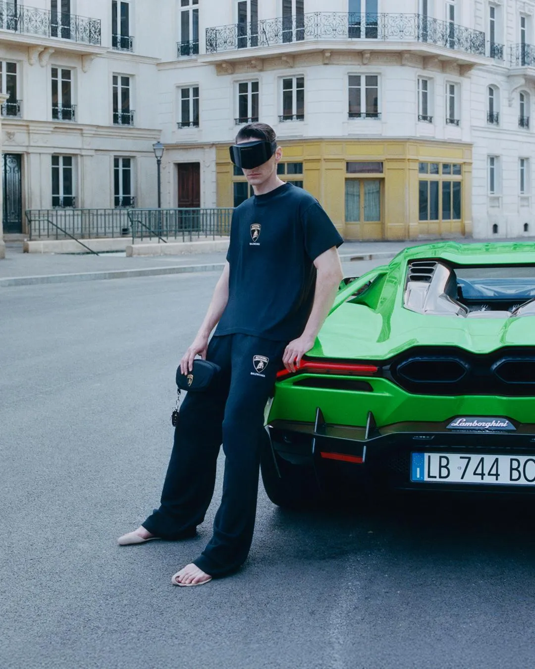 Balenciaga Lamborghini коллаборация