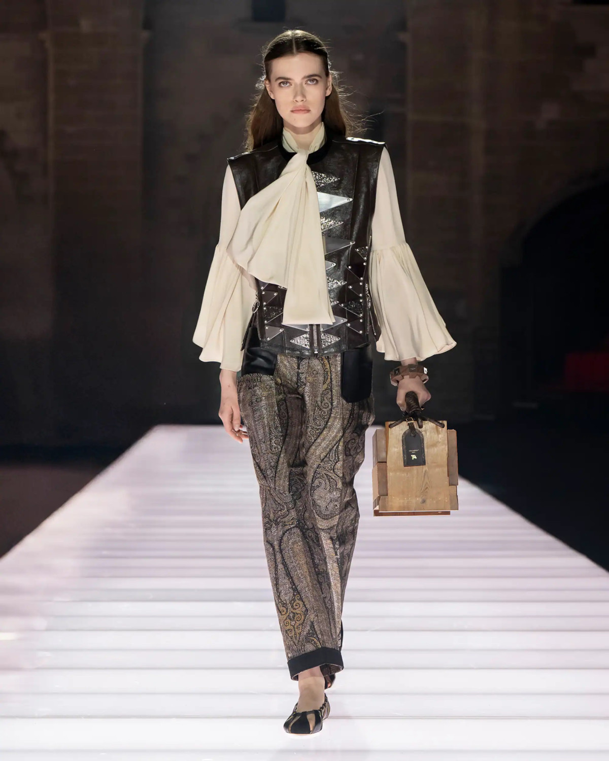 показ Louis Vuitton Cruise 2026