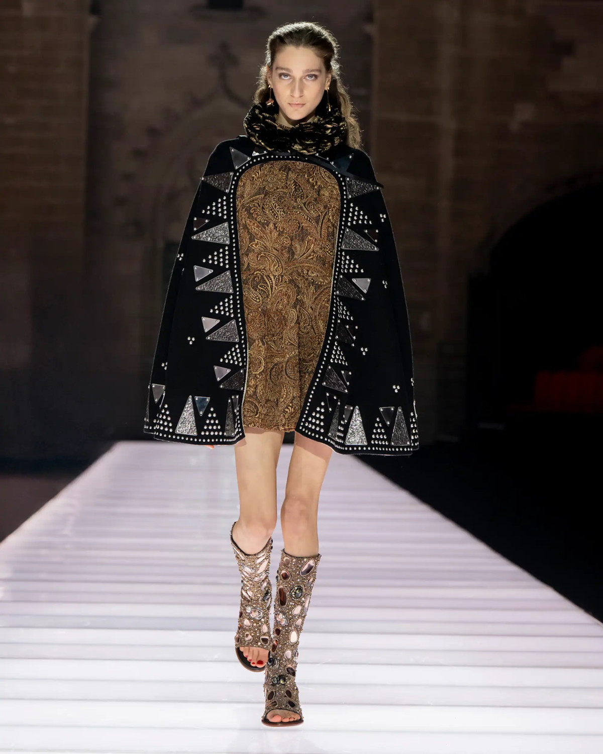 показ Louis Vuitton Cruise 2026