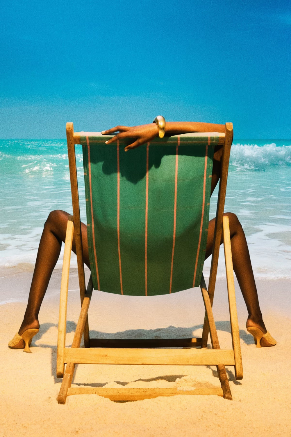 коллекция Amina Muaddi Cruise 2025