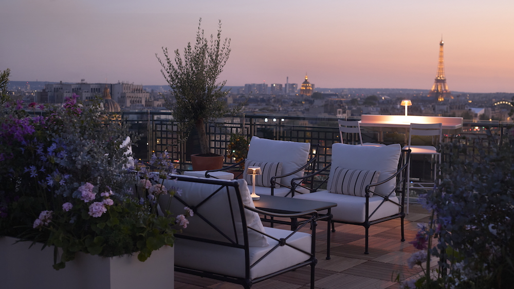 Идеальный вид на Париж: на крыше отеля Cheval Blanc Paris открылся бар Céleste 