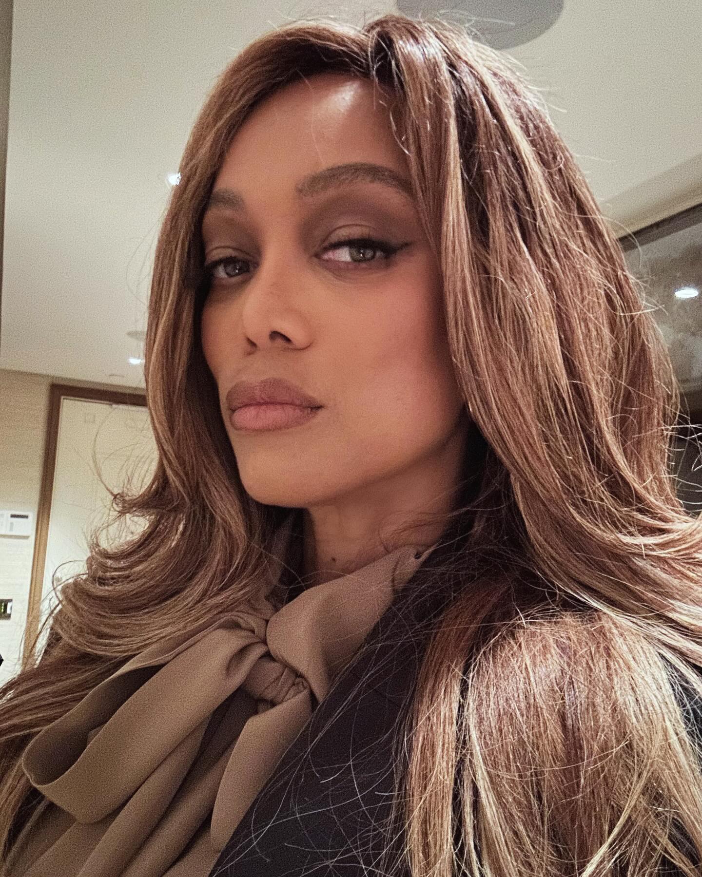 Нағыз нәзік минет Митадағы ең үлкен кеуделер