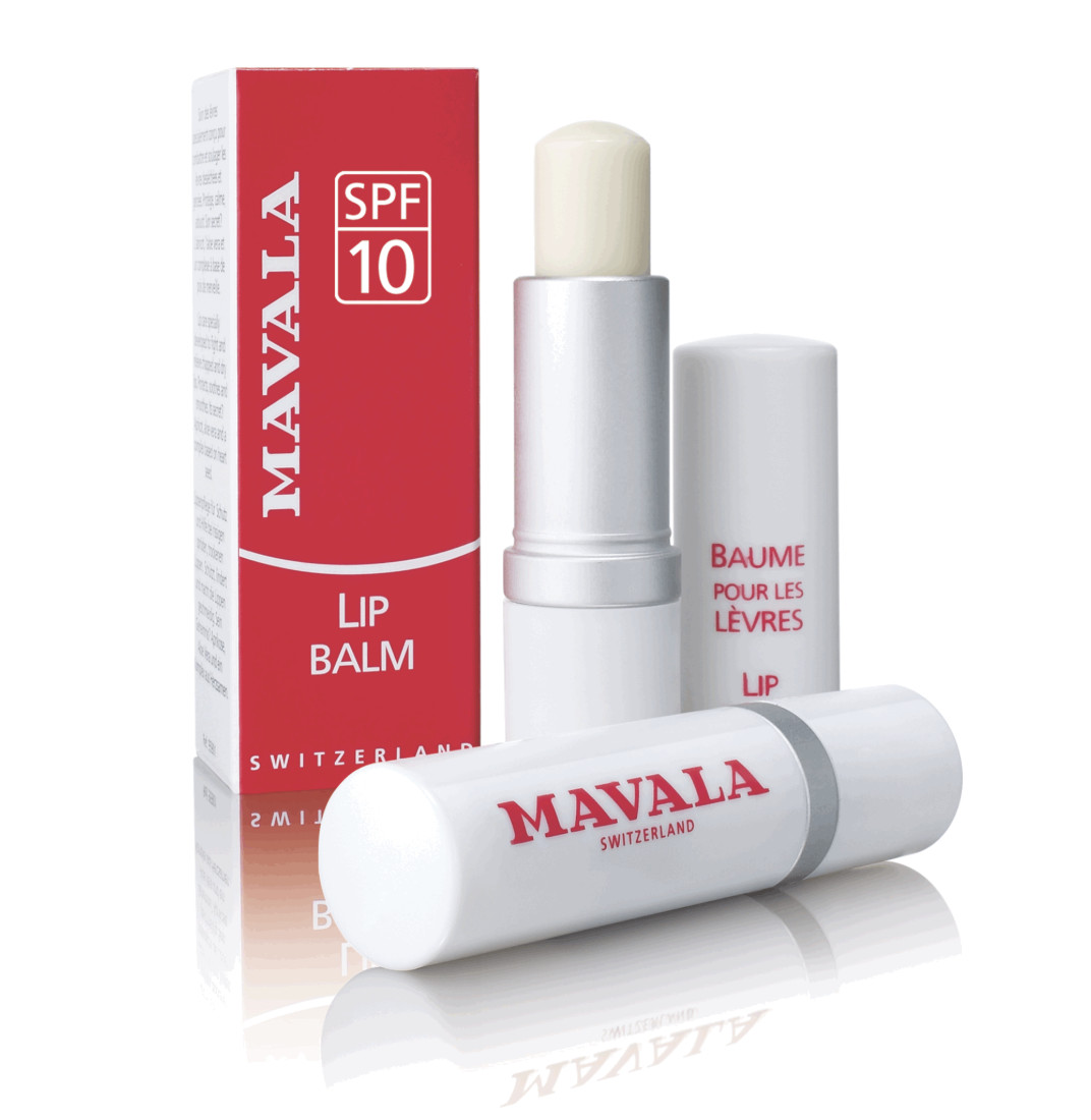 Дерматолог предупреждает: блеск для губ может усилить солнечные ожоги