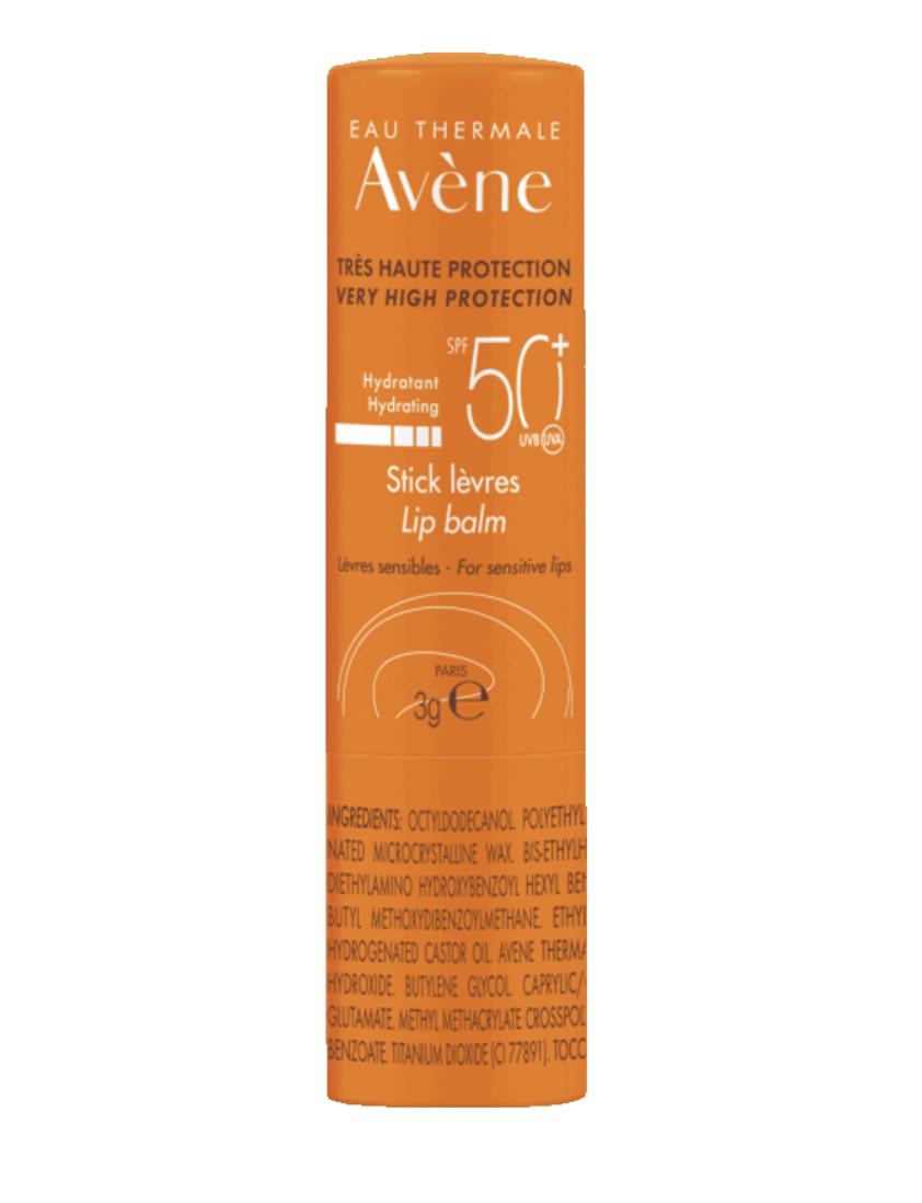 Дерматолог предупреждает: блеск для губ может усилить солнечные ожоги