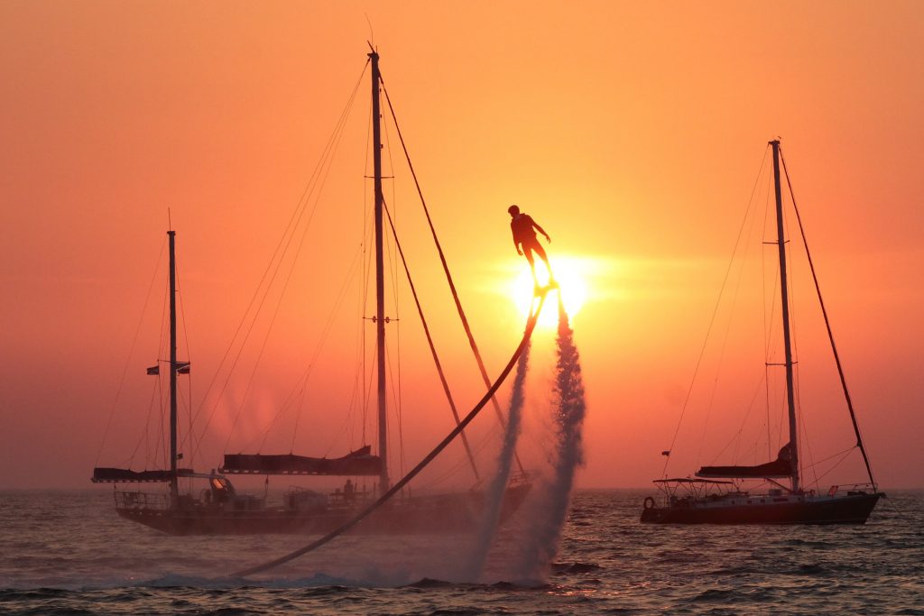 Флайбордер