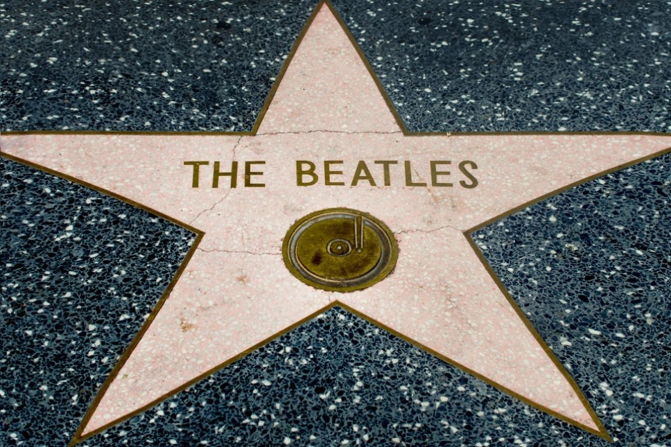 The Beatles группа музыка Великобритания 1960-ые Джон Леннон Пол Маккартни Ринго Стар звезда славы Голливуд