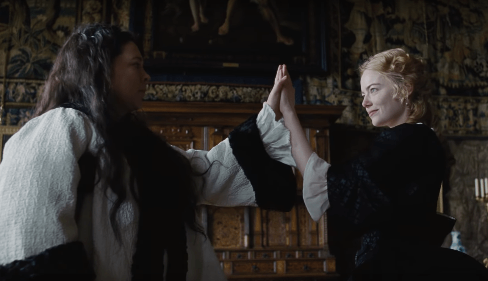 фаворитка эмма стоун рейчел вайс оливия колман королева анна великобритания кино 2018 оскар