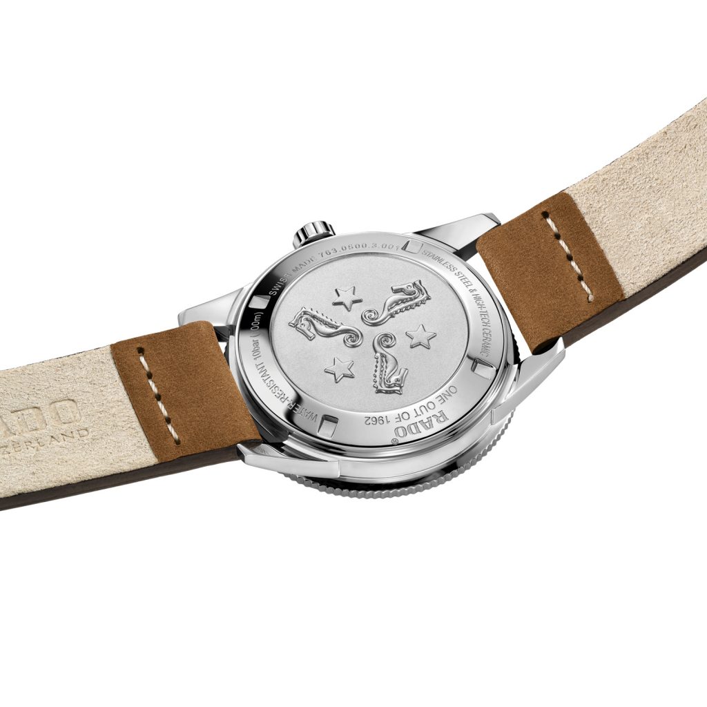 Rado Captain Cook задняя крышка