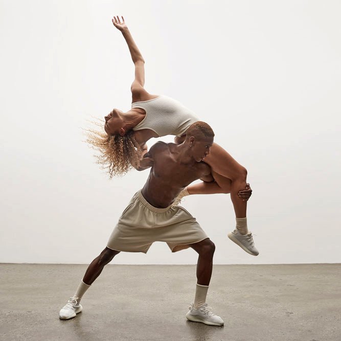 Yeezy Adidas Kanye West Канье Уэст Алматы Казахстан мода Esentai Mall