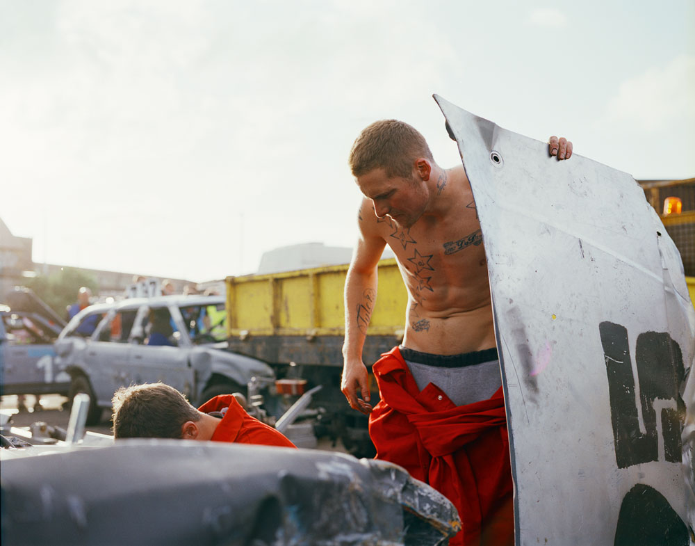 гонки на выживание Истборн Англия стадион Арлингтон