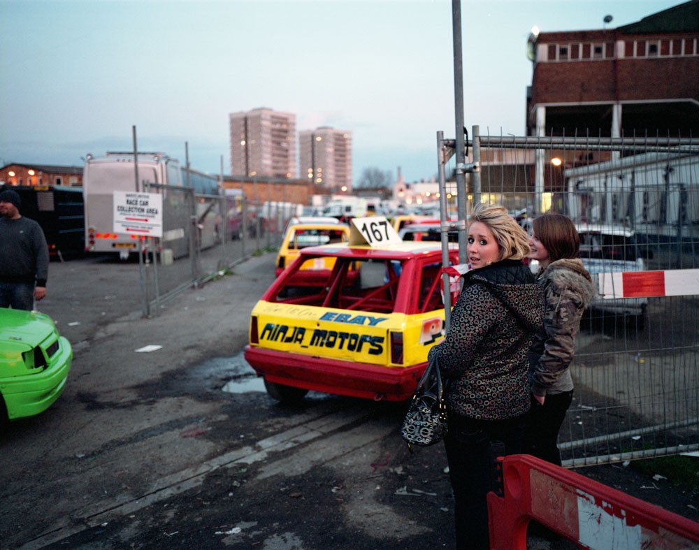 гонки на выживание Истборн Англия стадион Арлингтон