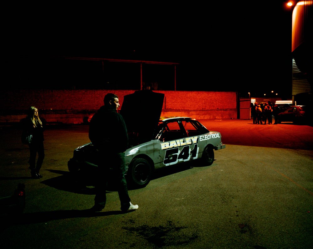 гонки на выживание Истборн Англия стадион Арлингтон