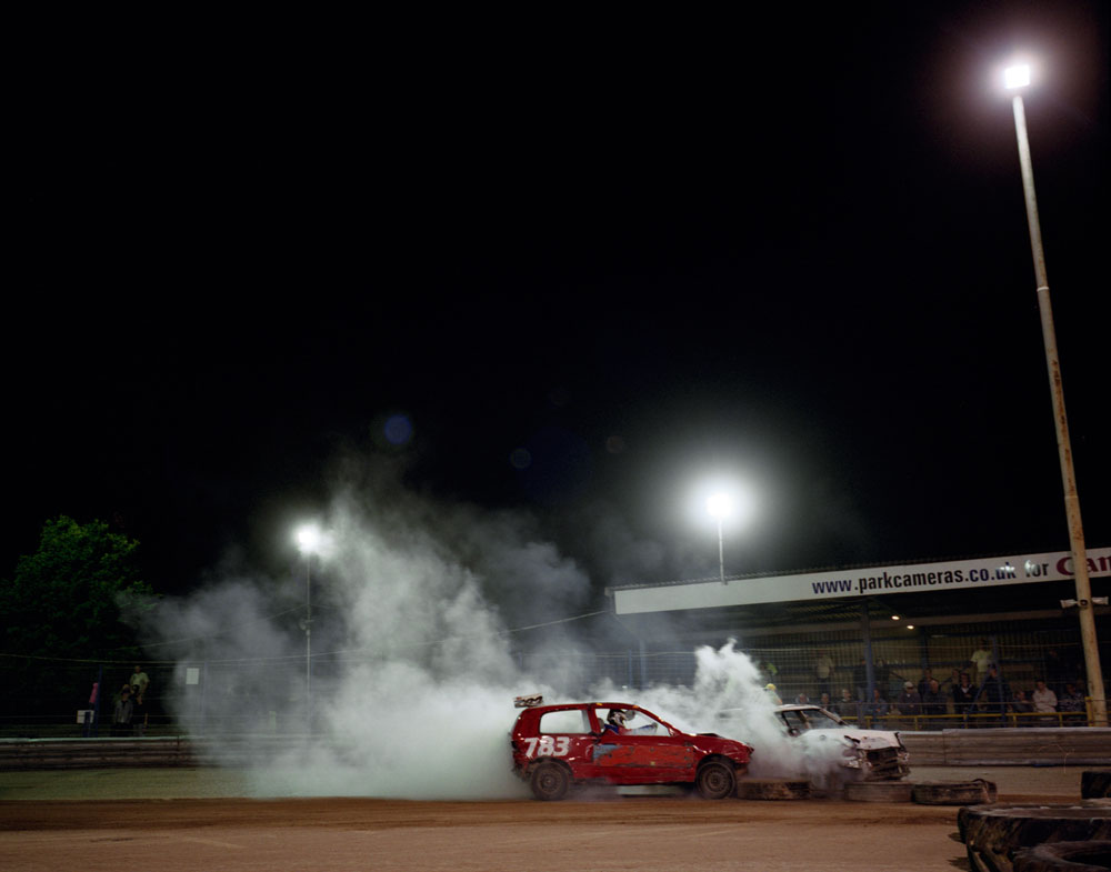 гонки на выживание Истборн Англия стадион Арлингтон