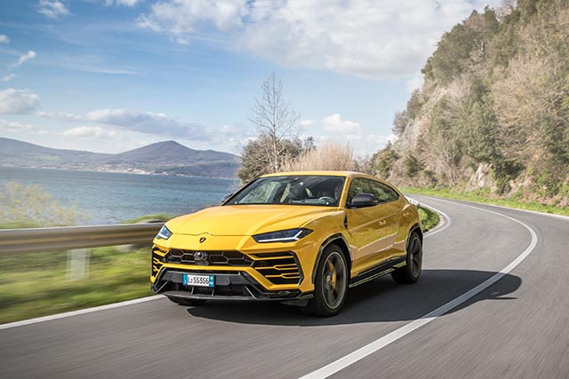 Lamborghini Urus автомобиль машины путешествия дороги