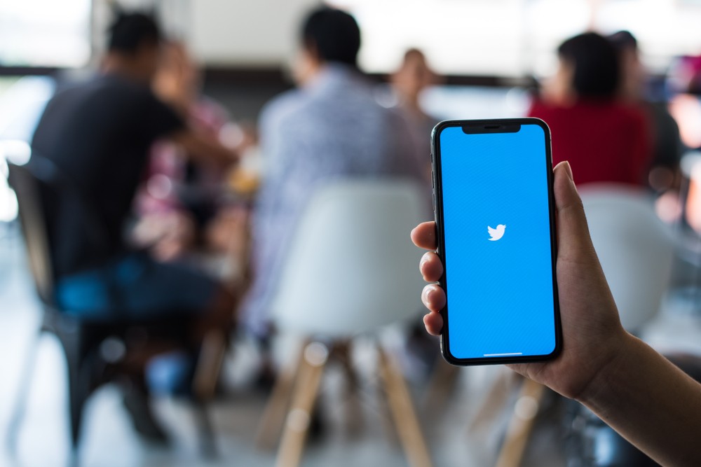 Twitter ретвиты обнолвения гифки видео картинки