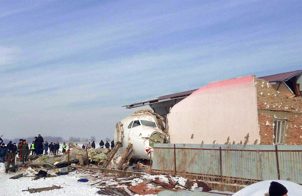 крушение самолета Bek Air