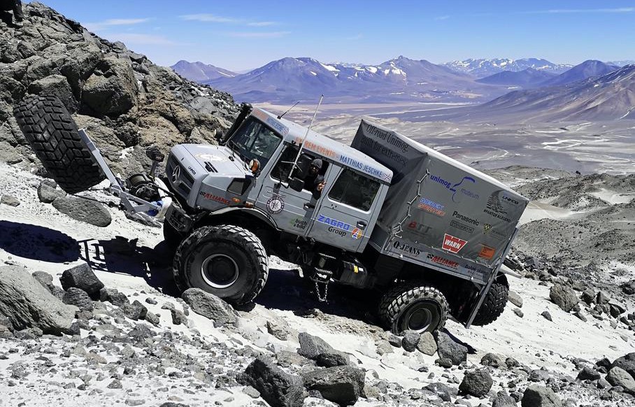 Mercedes-Benz Unimog U 5023