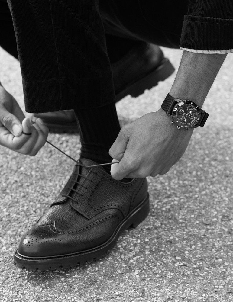 часы и обувь Crockett & Jones Breitling