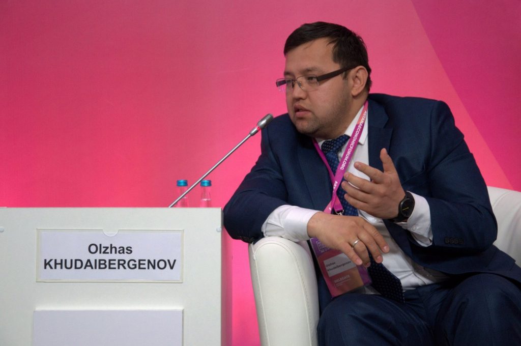 Олжас Худайбергенов