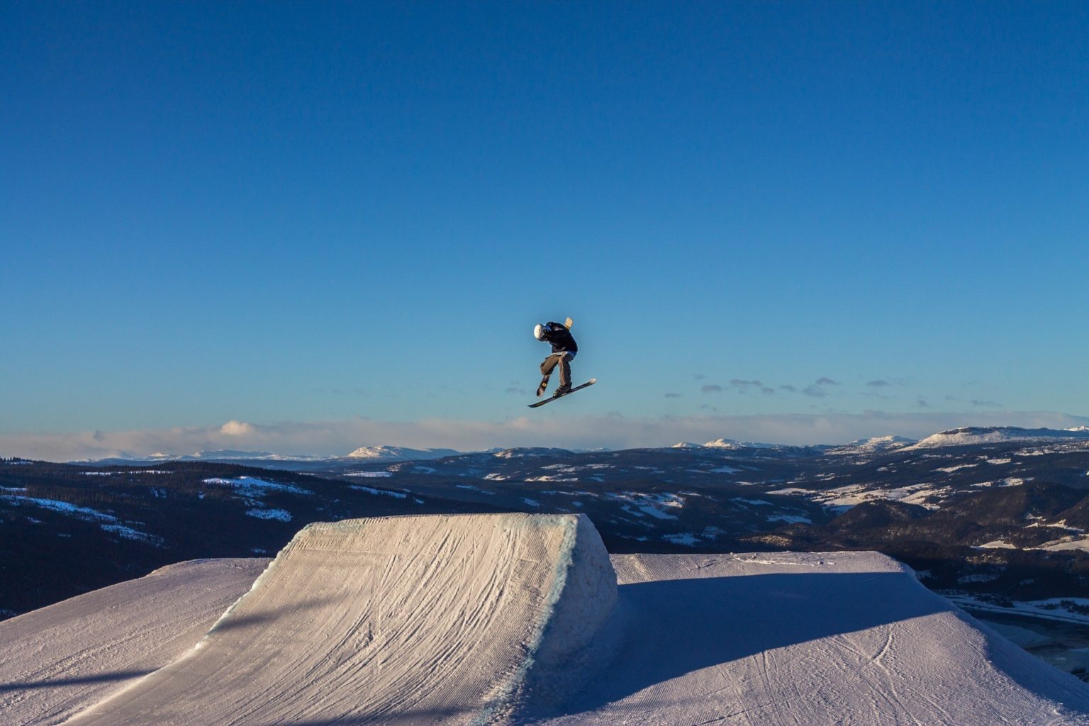 skiing