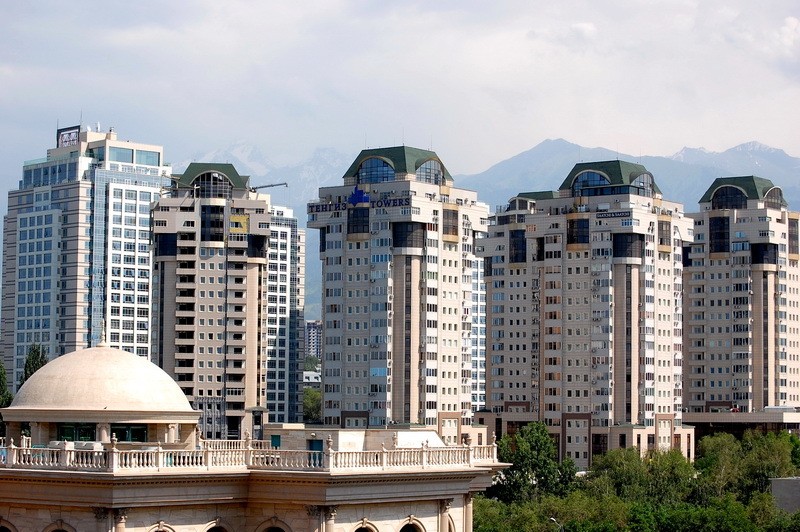 almaty_etazhnost