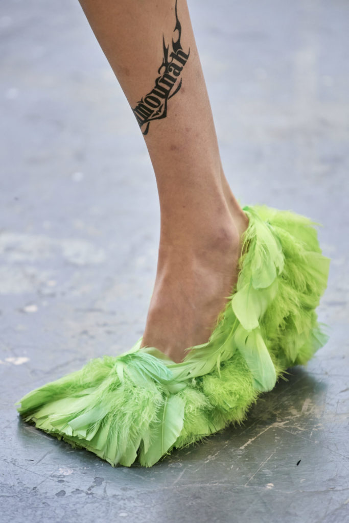 Ugly shoes: как "уродливые туфли" стали такими привлекательными для дизайнеров?