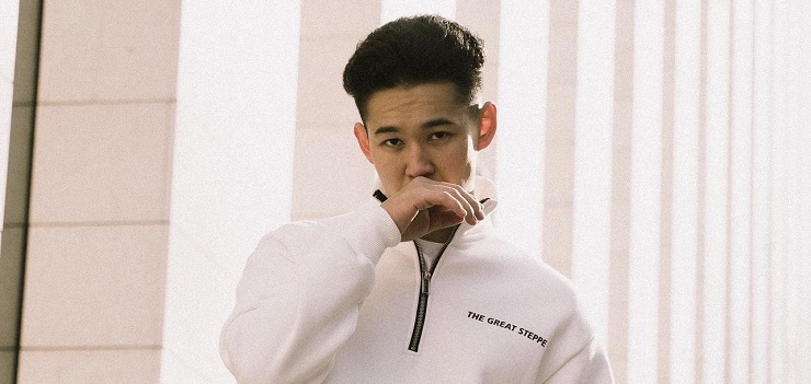 Порно: Екі құрбы қыз демалысқа ауылға келді (орысша)