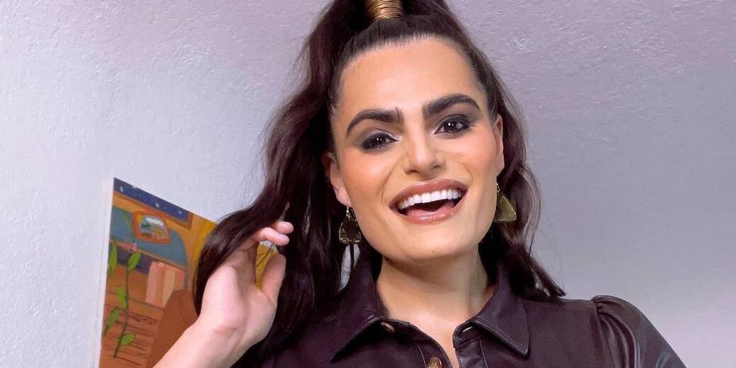 Секс видеосы: Ер адам кешігіп келгені үшін жазаланды Кездейсоқ жалаңаш кеуделер