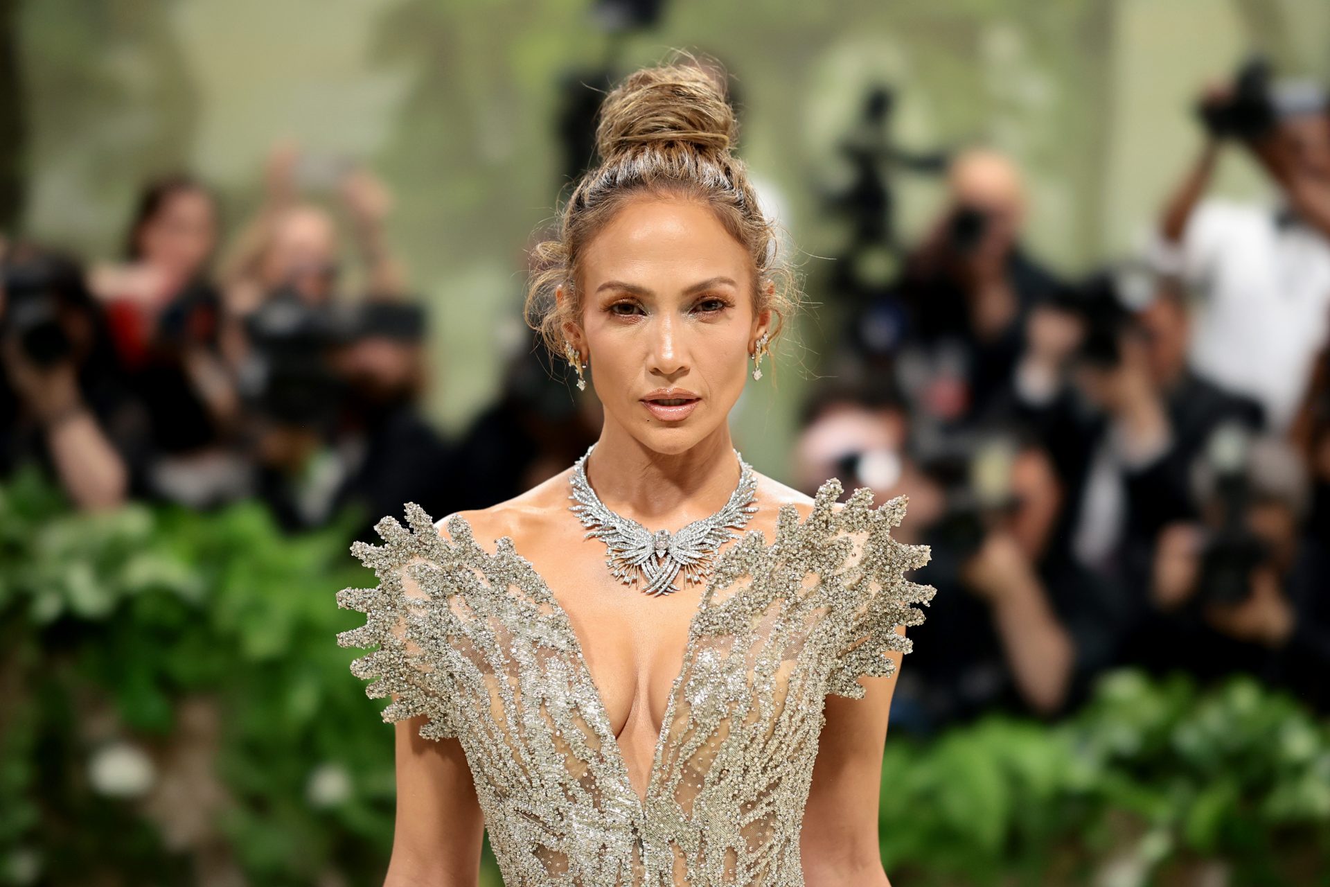 Самые дорогие украшения Met Gala