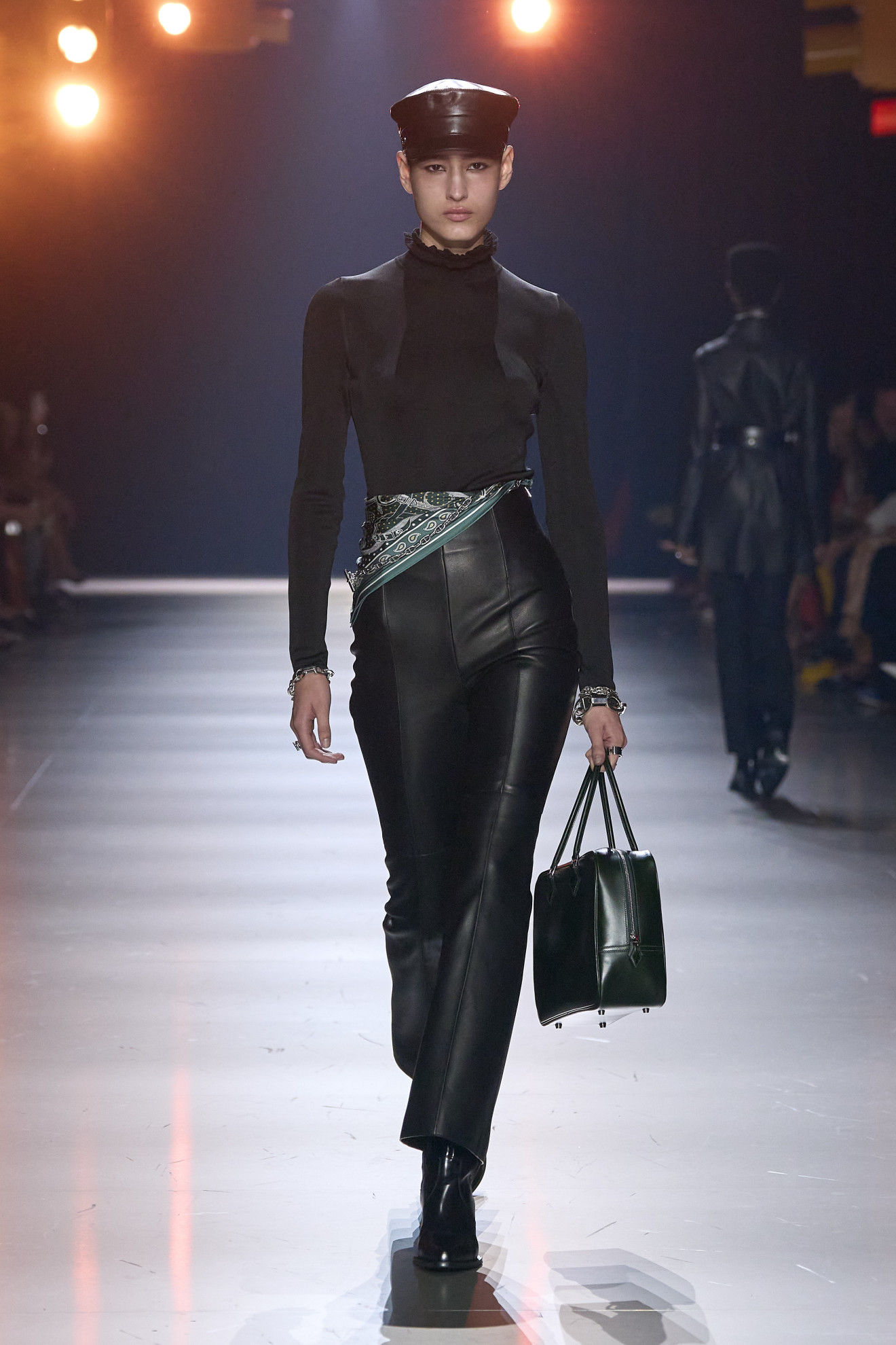 осенне-зимний показ Hermès 2024